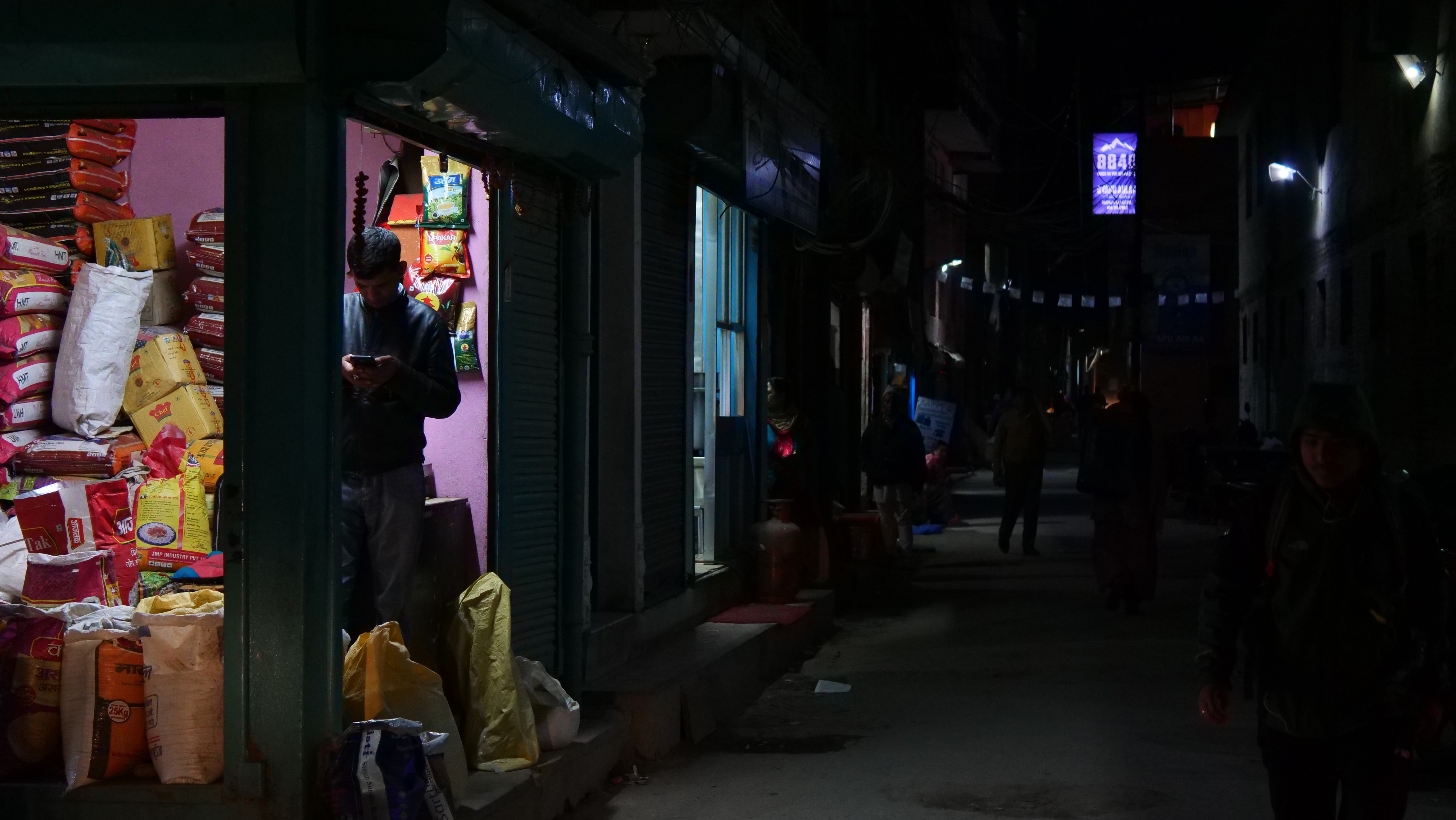 Field Recording nepal himalaya David kamp studiokamp city night